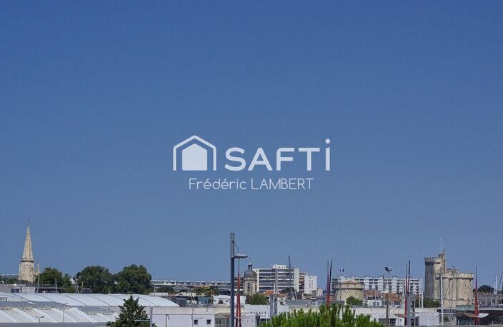 La Rochelle Gare : T2 avec balcons, ascenseur — photo 2