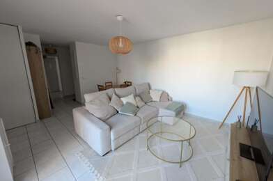 Appartement 3 pièces 795 €