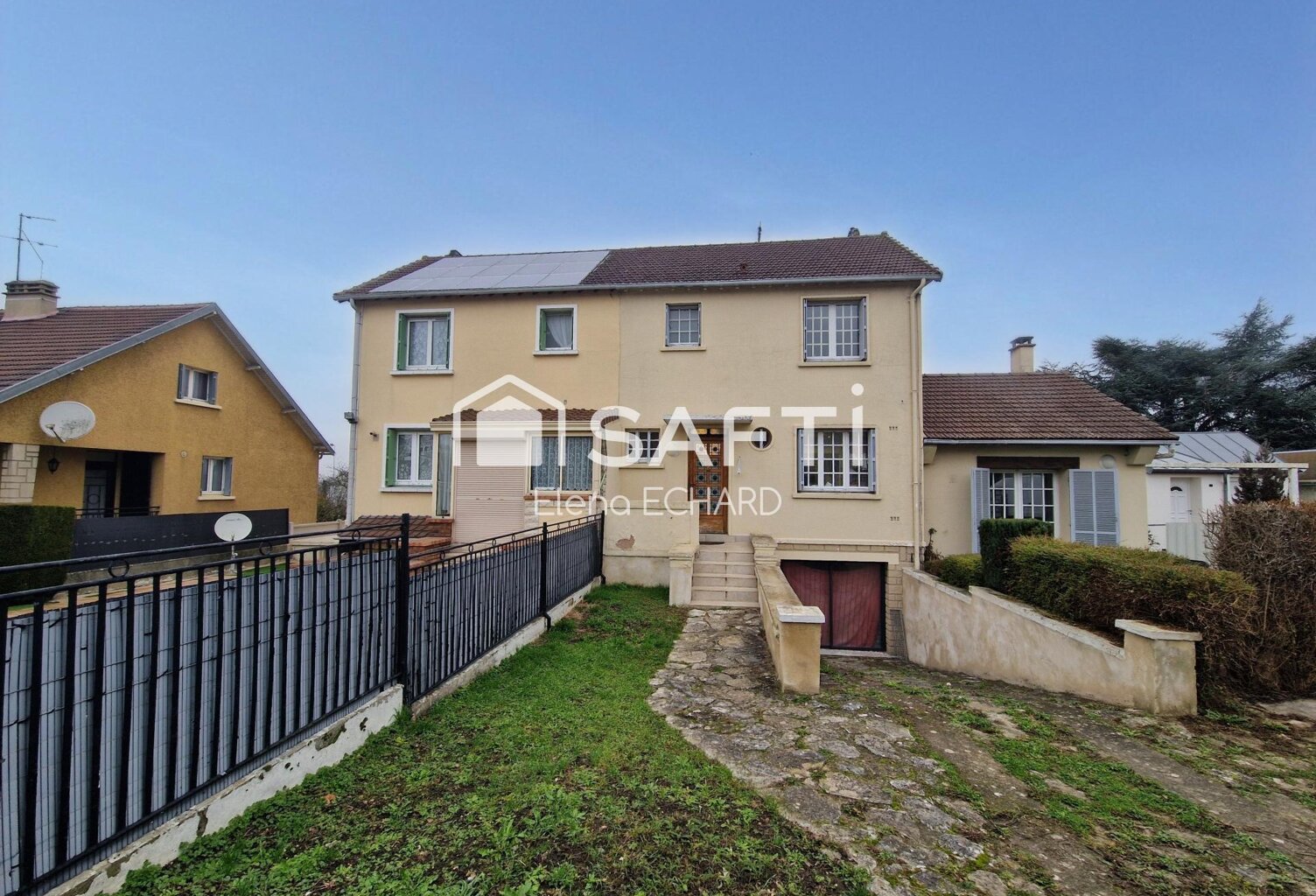 Idéal famille : Maison 3 chambres avec Sous-sol, Hangar et Stationnements — photo 1