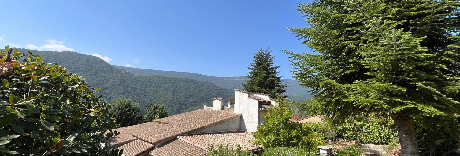 Maison 4 Pièces 117 m² à louer à Pierrefeu (06910)