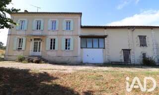 Maison 6 Pièces 131 m² à vendre à Saint-Martin-de-Coux (17360)