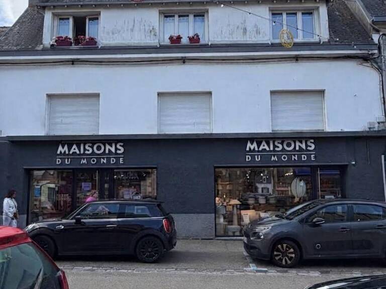 Vente Boutique/Local commercial 140 m&sup2; — photo 1