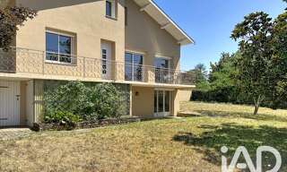 Maison 8 Pièces 154 m² à louer à Saint-Genis-les-Ollières (69290)