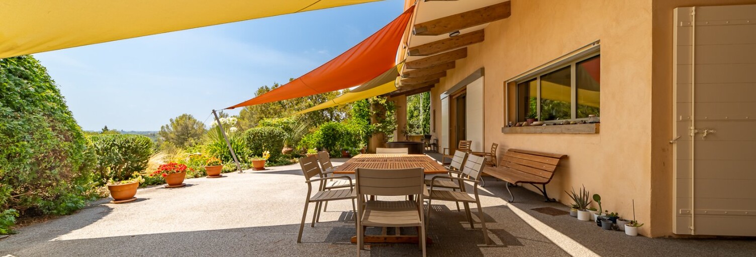 Maison 7 Pièces 220 m² à vendre à Nîmes (30000)
