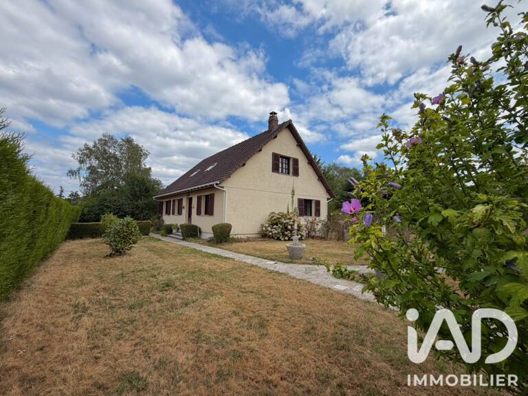 Vente Maison/villa 8 pièces — photo 1
