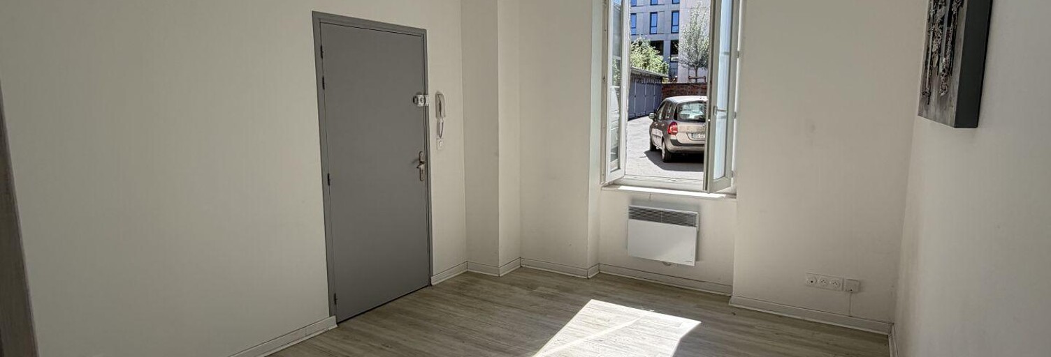 Bureau  35 m² à louer à Angoulême (16000)