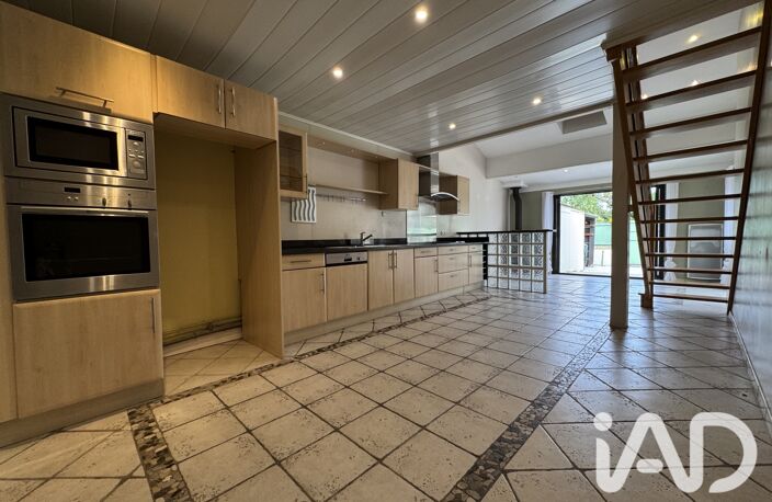 Vente Maison/villa 8 pièces — photo 2