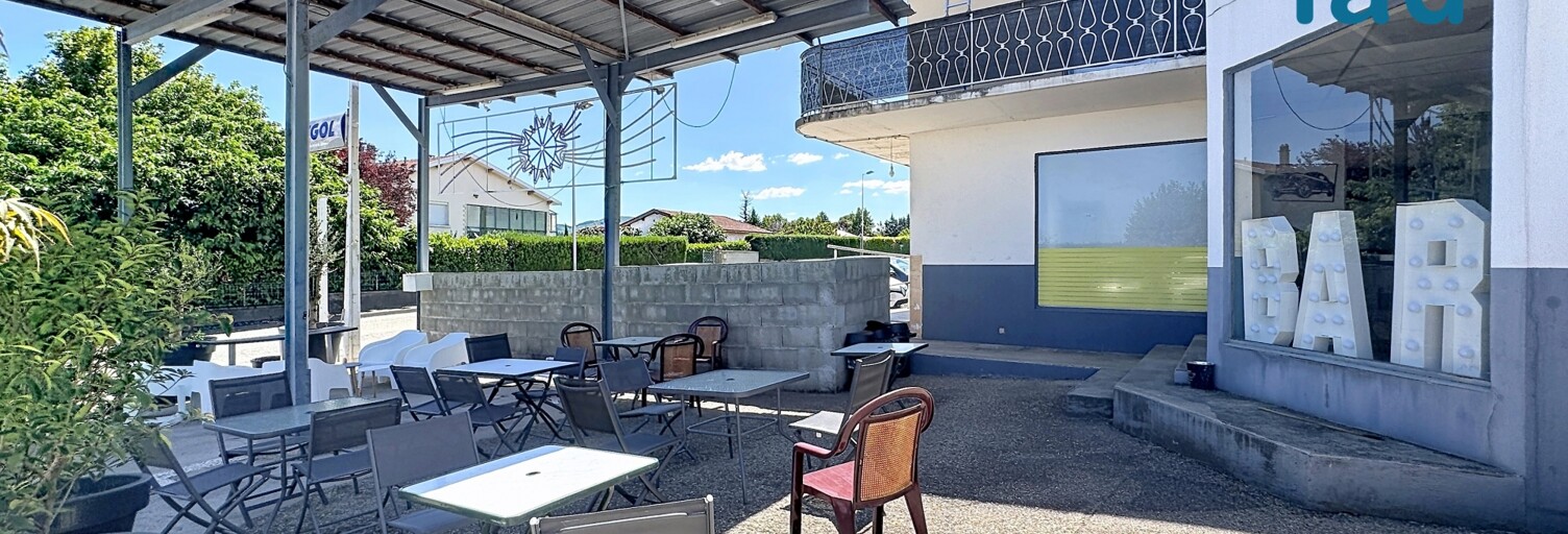 Commerce  581 m² à vendre à Maclas (42520)