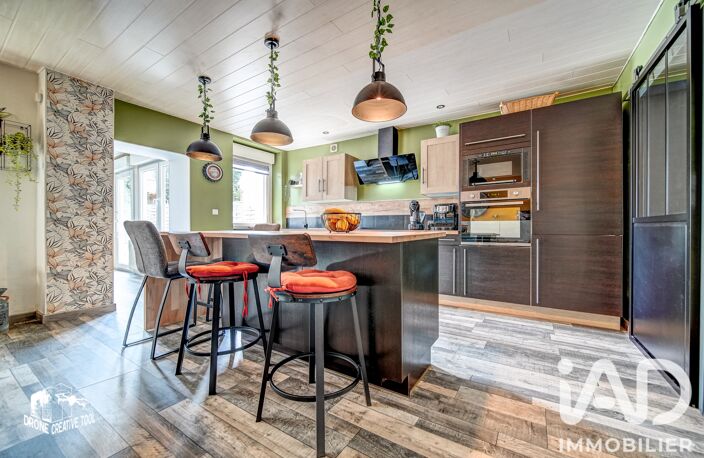 Vente Maison/villa 7 pièces — photo 2