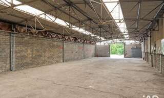 Commerce  590 m² à vendre à Saint-Étienne (42100)