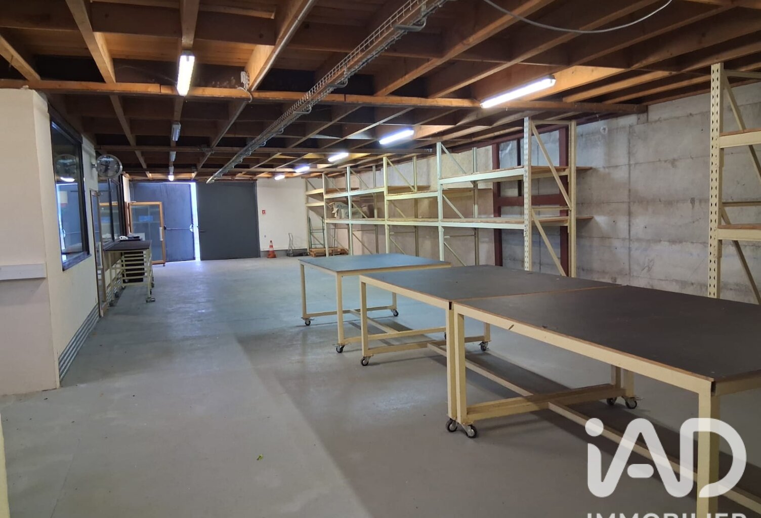 Vente Boutique/Local commercial 500 m&sup2; — photo 1