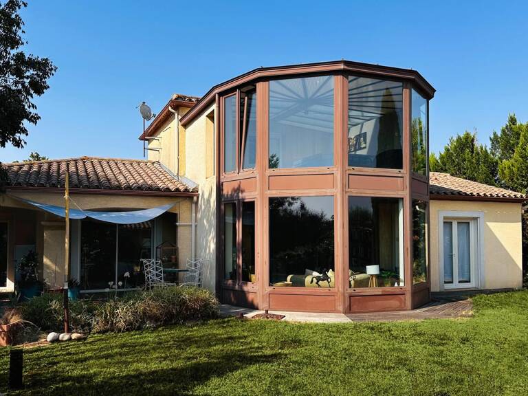 Maison 225 m² + studio sur 1 100 m² de terrain — photo 1