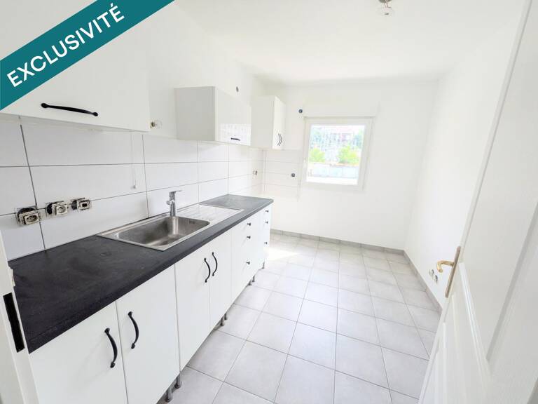 Rumilly T3 de 72 m2  refait à NEUF ! Avec terrasse, cave, garage, et place de parking privative ! — photo 1