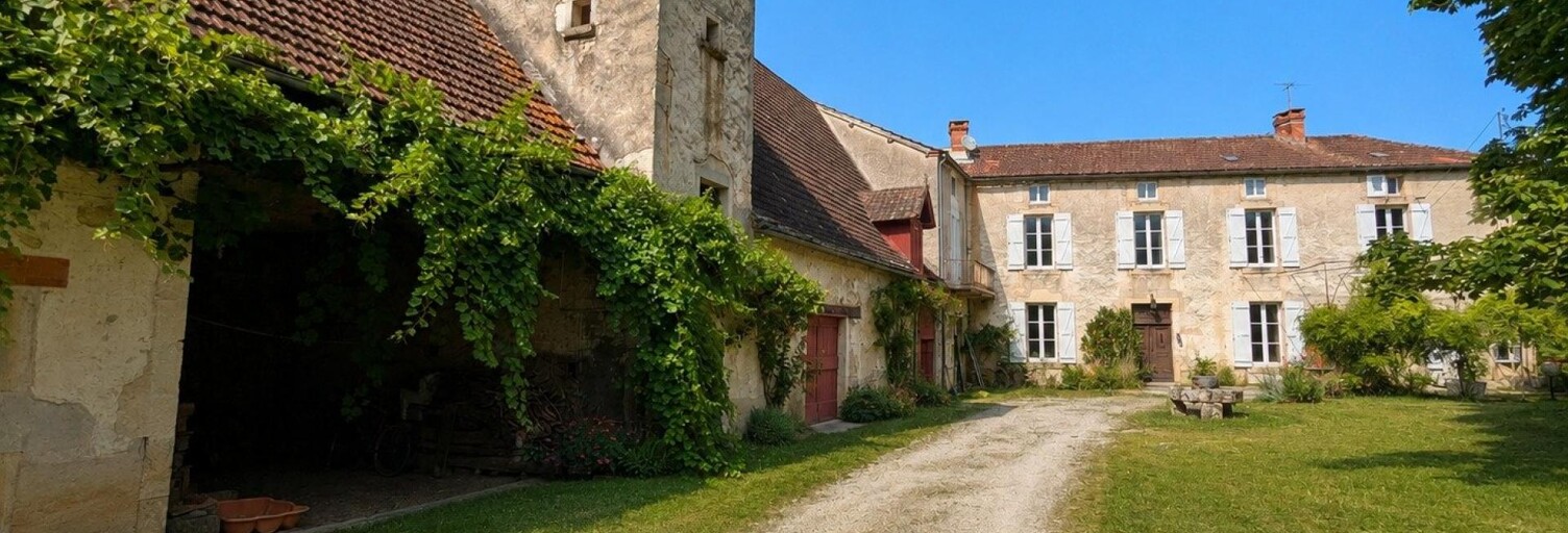 Maison 12 Pièces 400 m² à vendre à Gigouzac (46150)