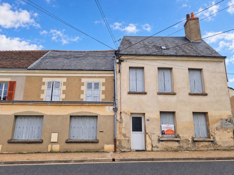 PONTLEVOY  MAISON DE CARACTÈRE À RÉINVENTER — photo 1