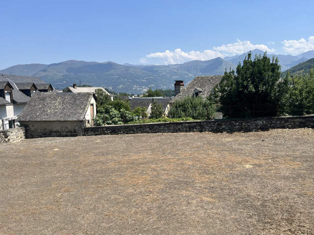 PETIT ENSEMBLE IMMOBILIER — photo du bien