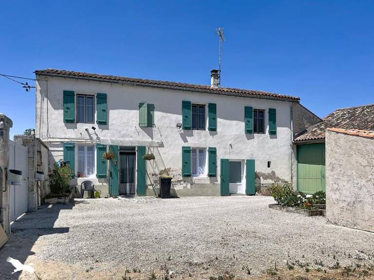 Charentaise de 4 pièces principales — photo 1