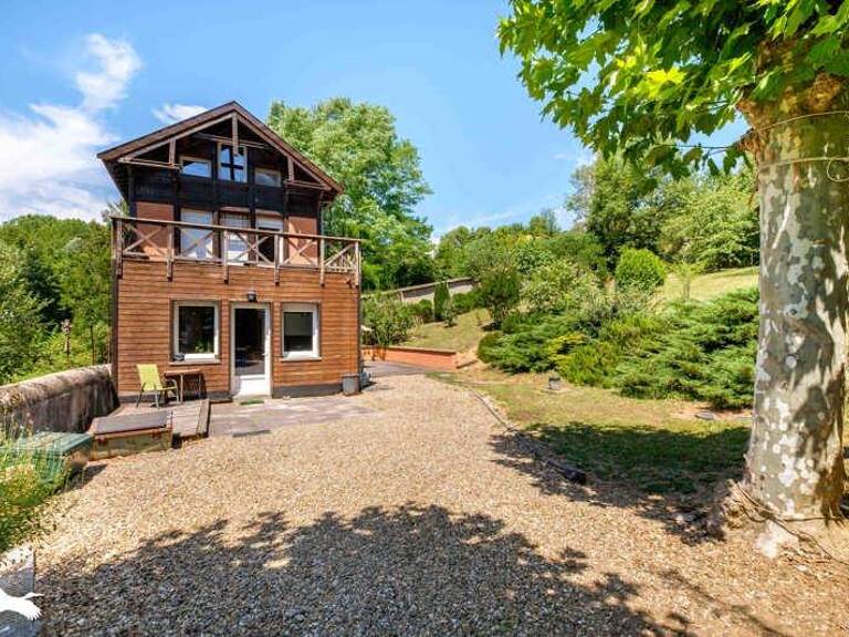 Maison en pierre de 3 pièces principales — photo 1