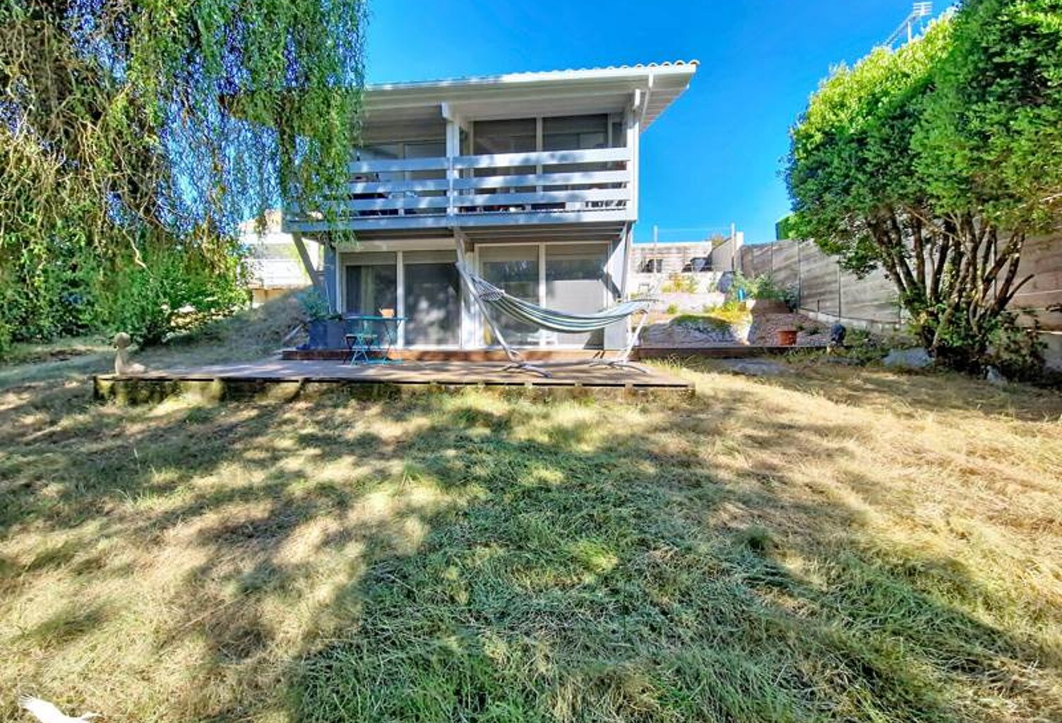Contemporaine de 6 pièces principales — photo 1