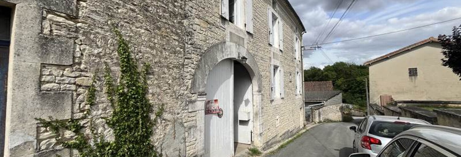Maison 4 Pièces 122 m² à vendre à Coulonges (16330)