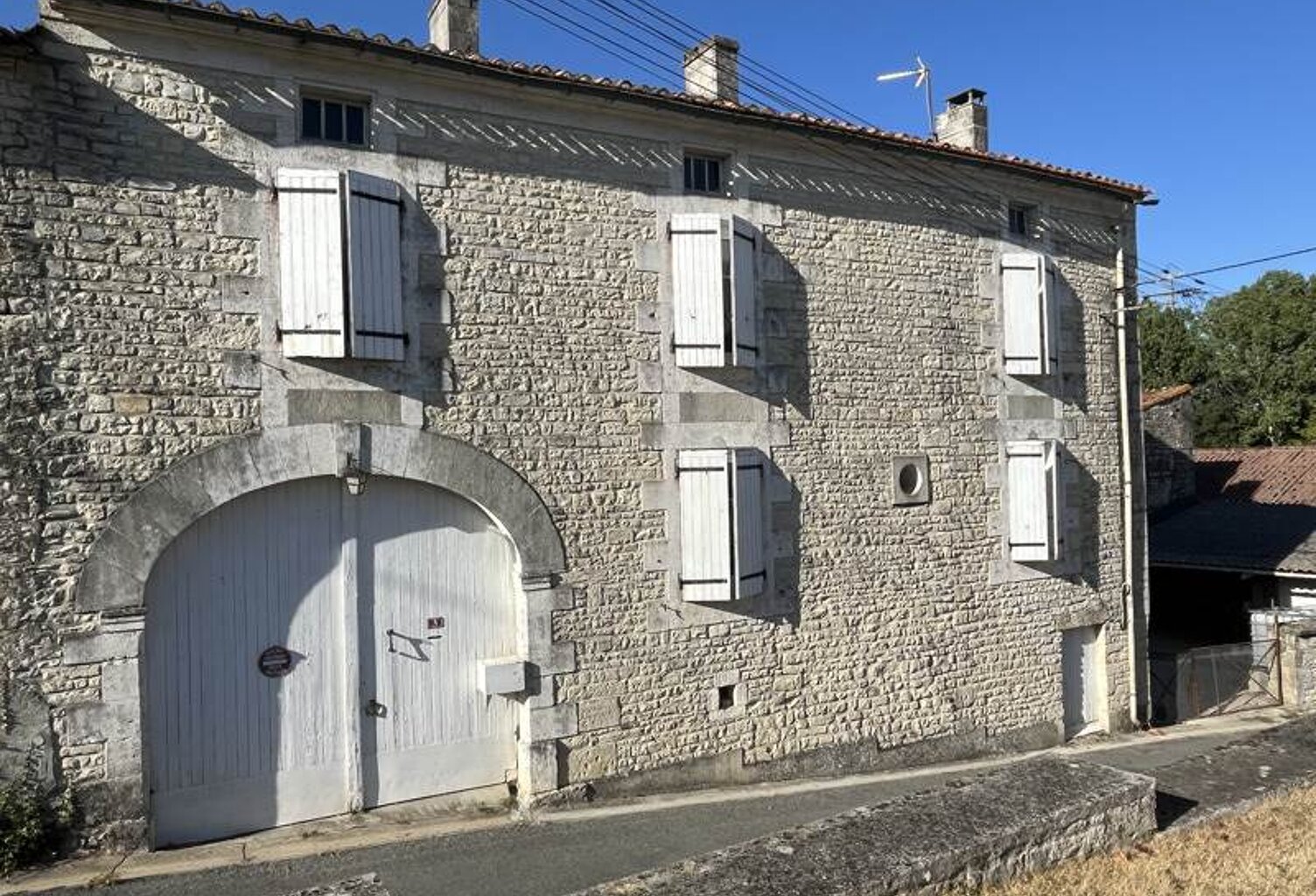 Maison de bourg de 4 pièces principales — photo 1