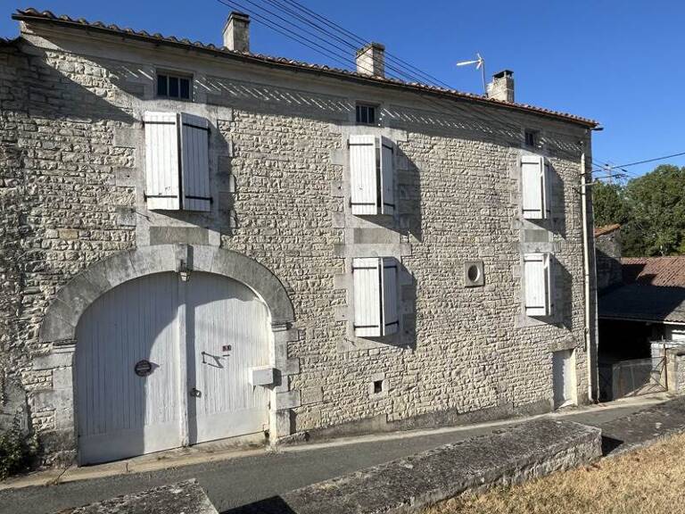 Maison de bourg de 4 pièces principales — photo 1