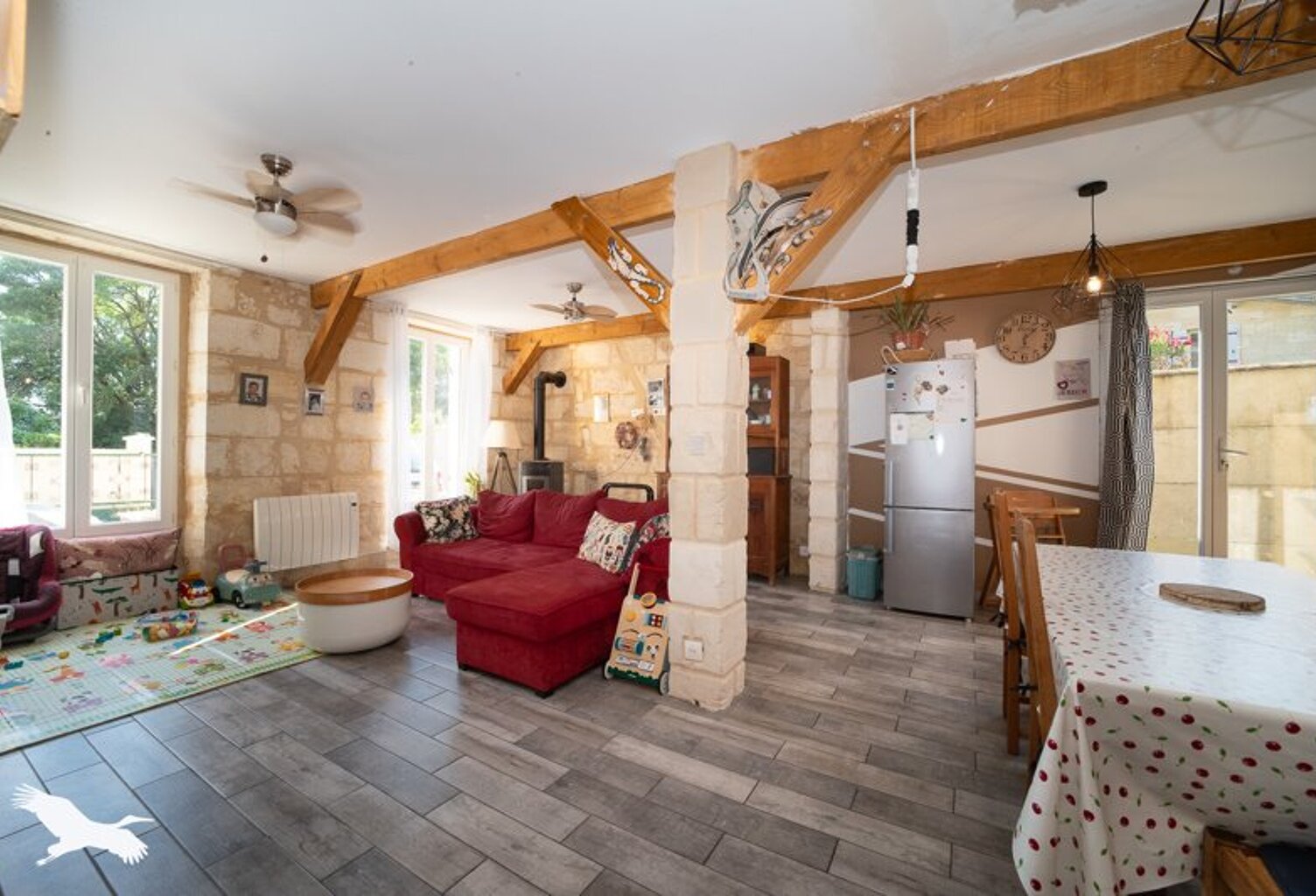 Maison en pierre de 5 pièces principales — photo 1