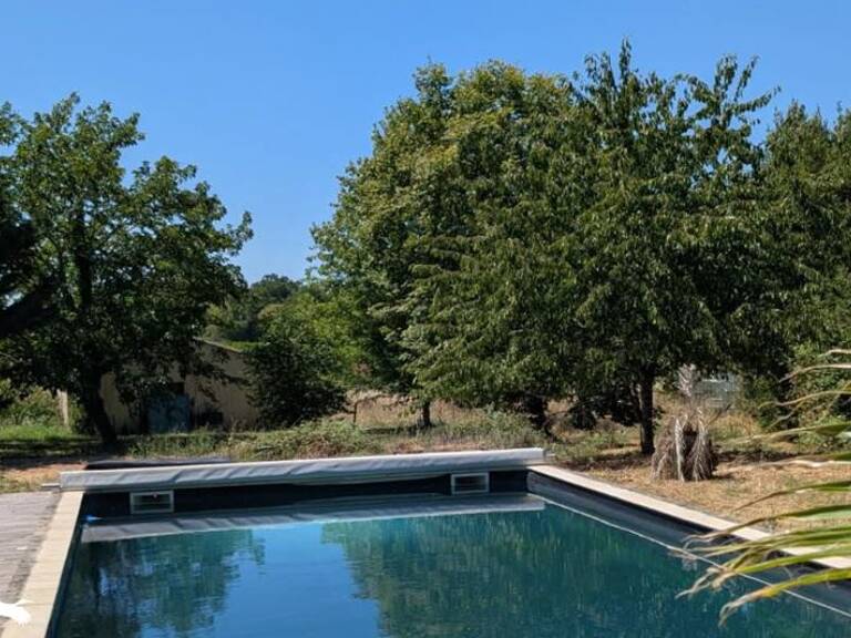 Maison en pierre de 6 pièces principales — photo 1