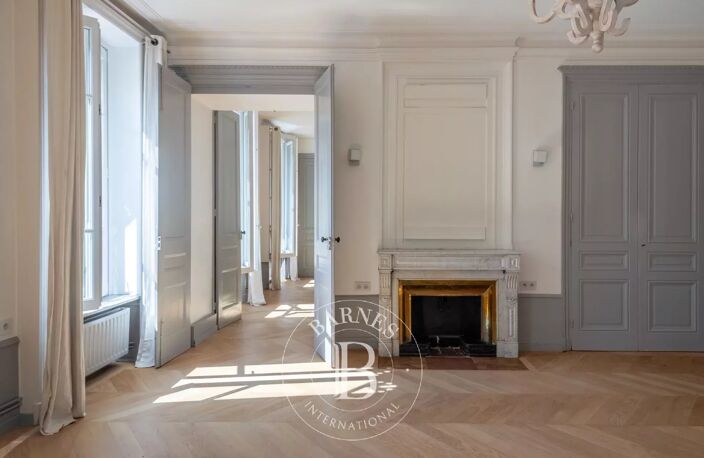 Lyon 2 - Ainay - Appartement bourgeois de 195.03 m²  - 4 chambres — photo 2