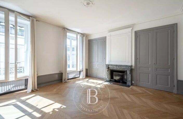 Lyon 2 - Ainay - Appartement bourgeois de 195.03 m²  - 4 chambres — photo 3
