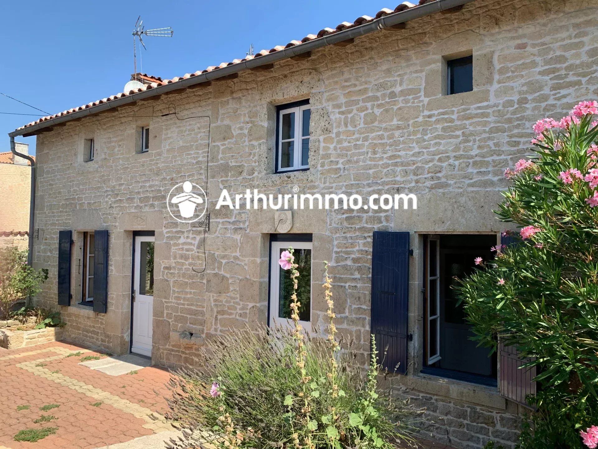 Maison 6 pièces 178 m² · à Aulnay · 178 m² · 184 625 €