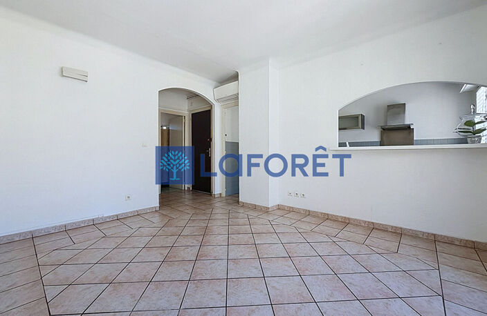 Appartement 2 pièces à vendre en centre-ville de Draguignan - Réf. 3964 — photo 3