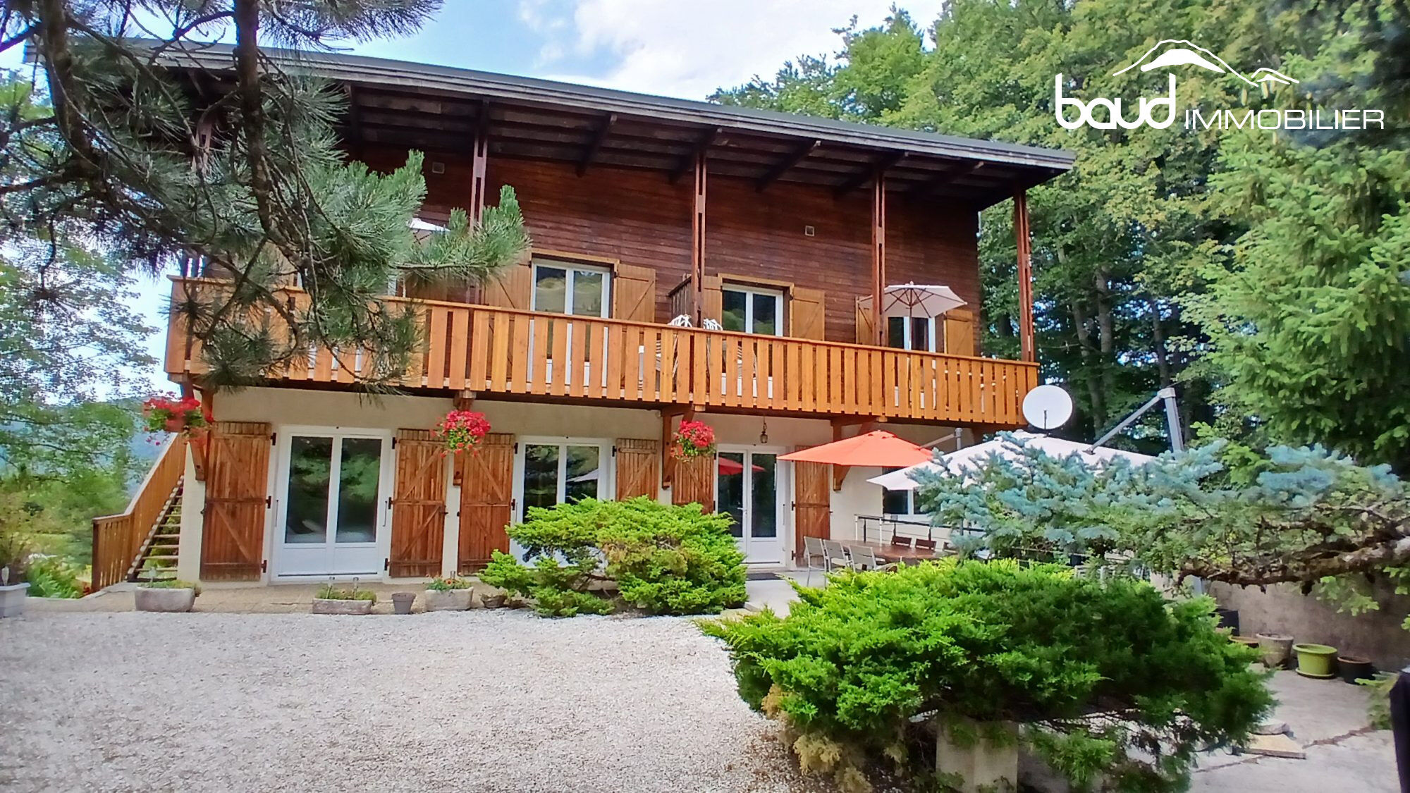 Villa / Maison  T10 à vendre Villard-de-Lans 38250