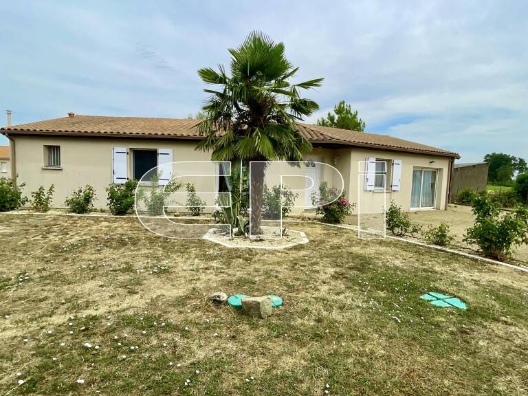 6395 GLENAY proximité école.<br>Maison plain-pied comportant u — photo 1