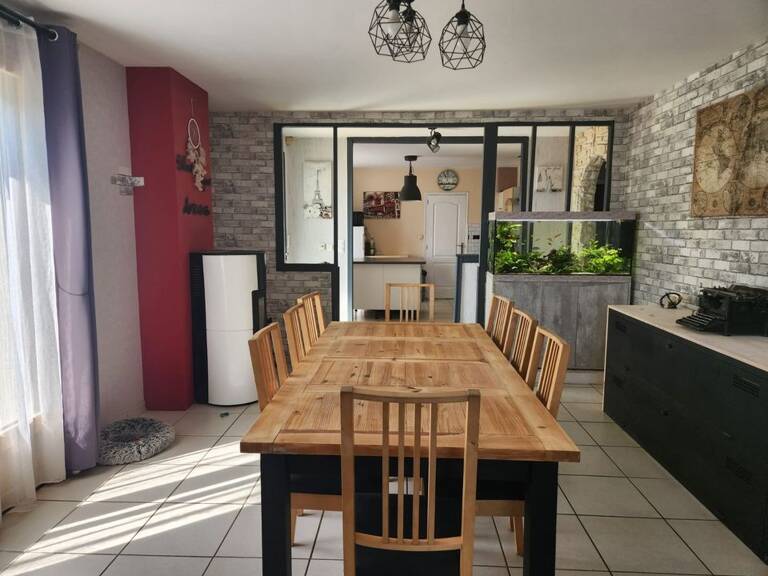 Maison familiale 4 chambres avec jardin, garage et dépendance — photo 1