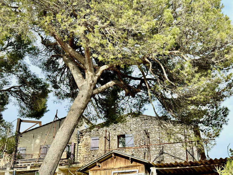 Maison ancienne sur les hauteurs de Ventabren — photo 1