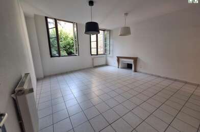 Appartement 3 pièces 711 €