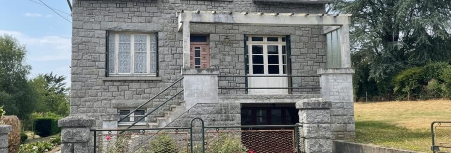 Maison 7 Pièces 102 m² à vendre à Saint-Nicolas-du-Pélem (22480)