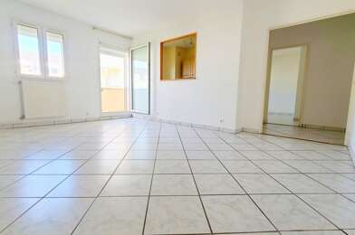 Appartement 4 pièces 164000 €
