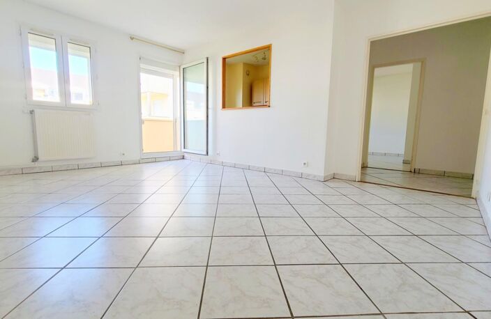 CHARTRES- APPARTEMENT 73.55 m² - ASCENSEUR - BALCON - CAVE ET PARKING — photo 5