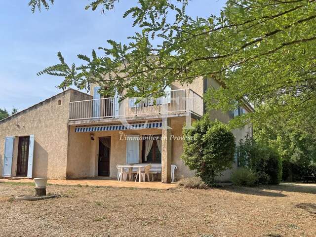 Grignan – À quelques pas du village, propriété provençale aux mu — photo du bien