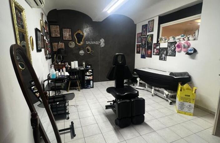 Bien Commercial À Louer — photo 3
