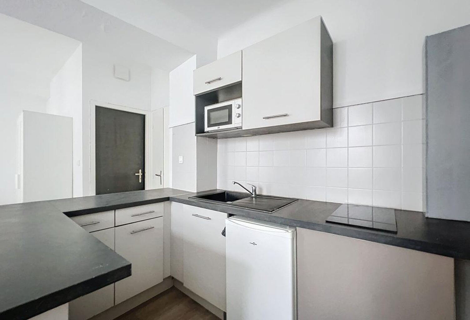 Appartement Type 1 meublé de 29.21m² À Louer — photo 1
