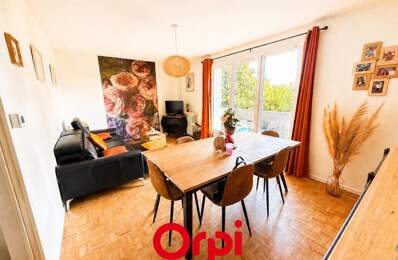 Appartement À Vendre — photo du bien
