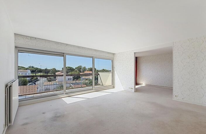 Appartement À Vendre LA ROCHELLE — photo 3