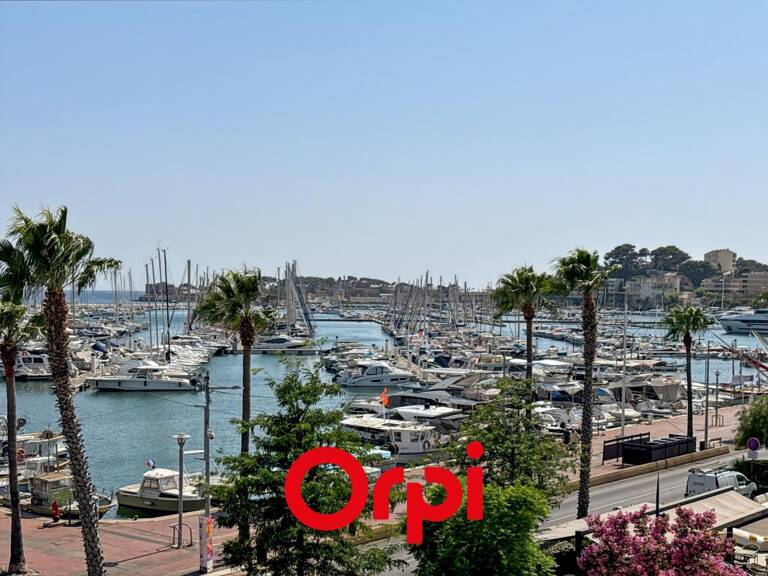 Appartement  - Bandol port - vue mer - dernier étage - tout à pied — photo 1