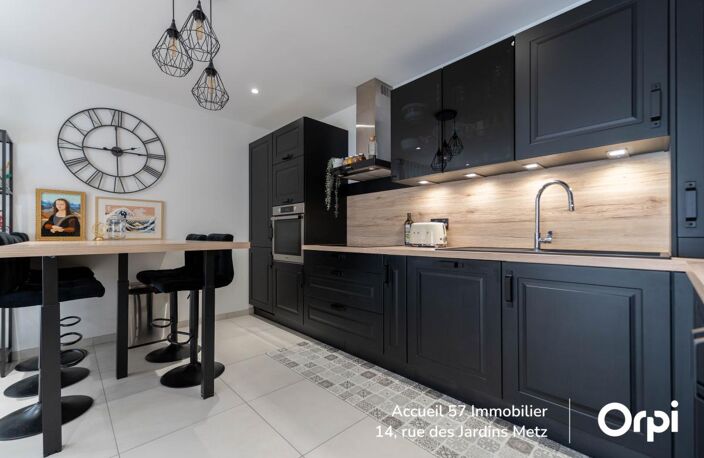 Appartement À Vendre — photo 2