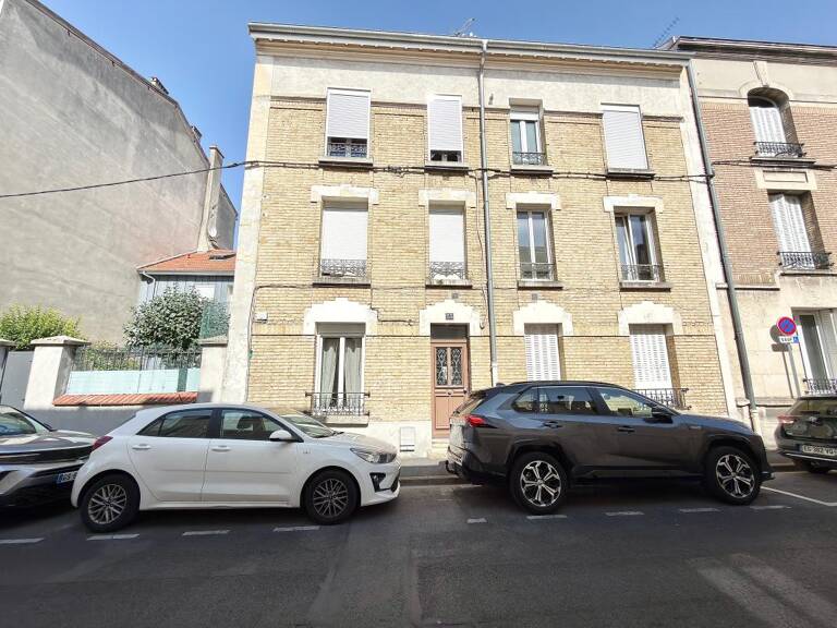 Appartement À Vendre — photo 1