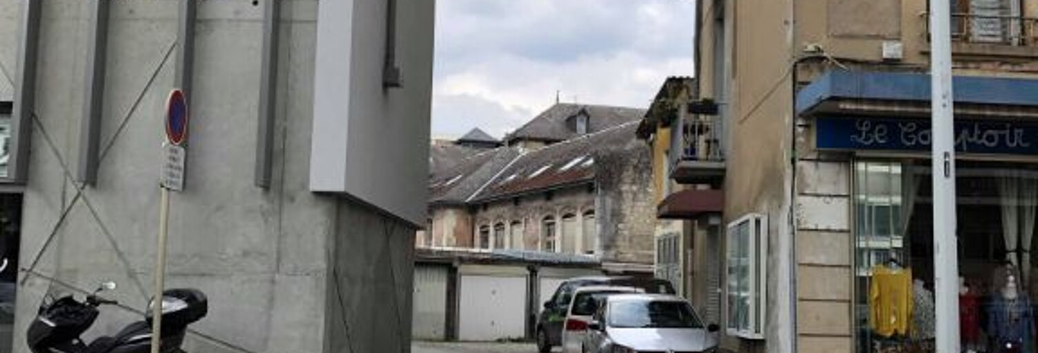 Commerce   m² à louer à Chambéry (73000)