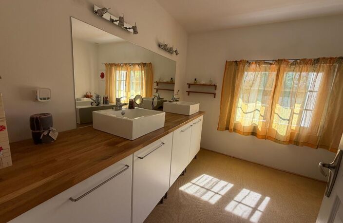 Coup de cœur assuré !! Magnifique maison au calme avec 2 gîtes — photo 4